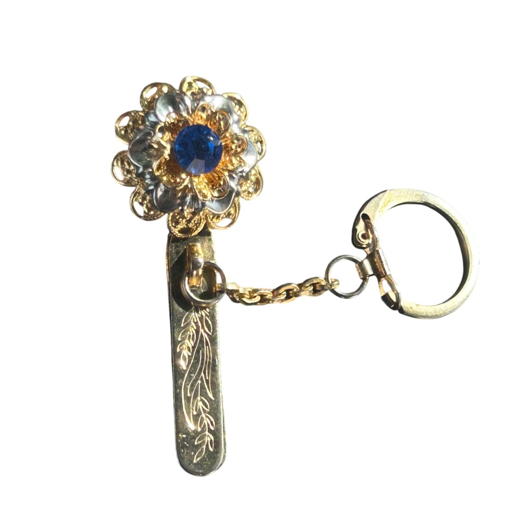 Vintage Kings Key Finder Purse Clip Gold Tone Filigree Flower Blue Rhinestone
